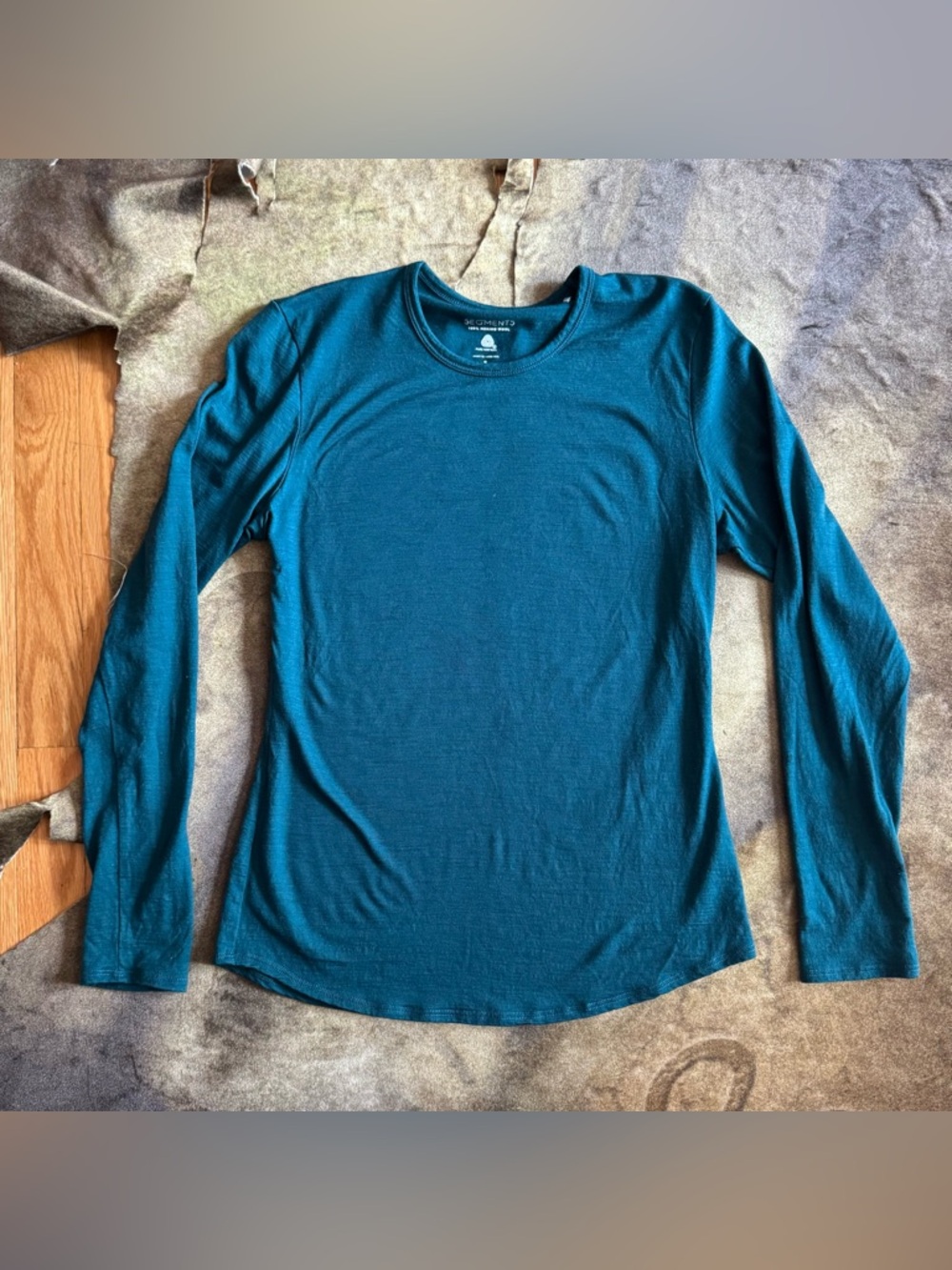 Segments wool sleeve teal blue shirt
